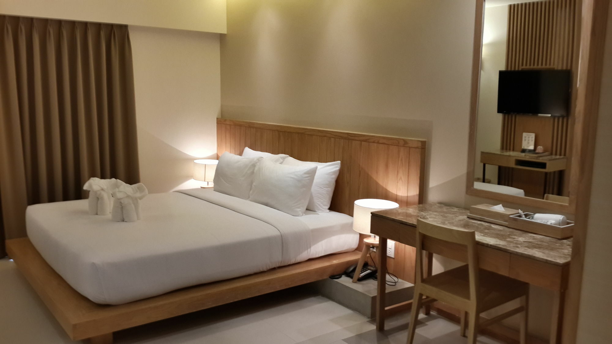 Hotel W14 Pattaya Extérieur photo